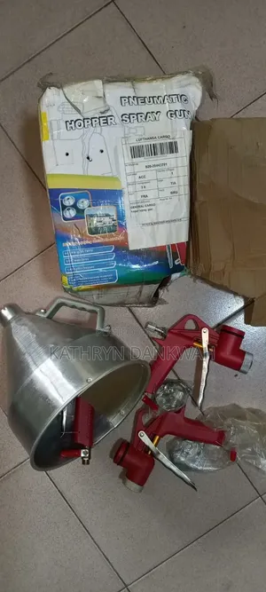 Pneumatic Hopper Spray Gun