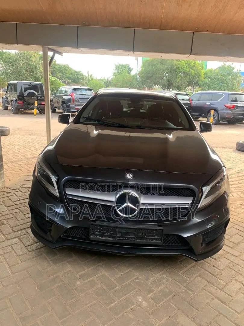 Mercedes-Benz GLA-Class 2018 Gray
