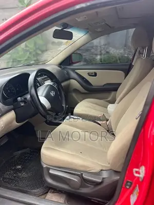 Hyundai Elantra 2010 Red