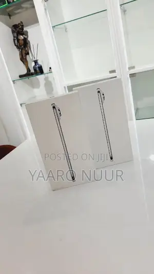 New Apple iPhone Air 256 GB Silver