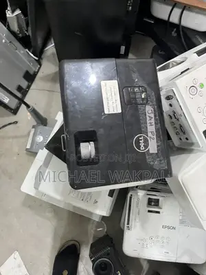 Monitors, Keyboards, Mice and Projector for Sale at Affordable Prices