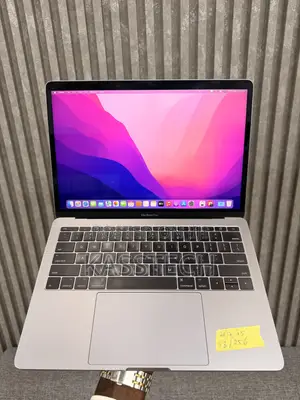 Laptop Apple MacBook Pro 2017 8GB Intel Core i5 SSD 256GB