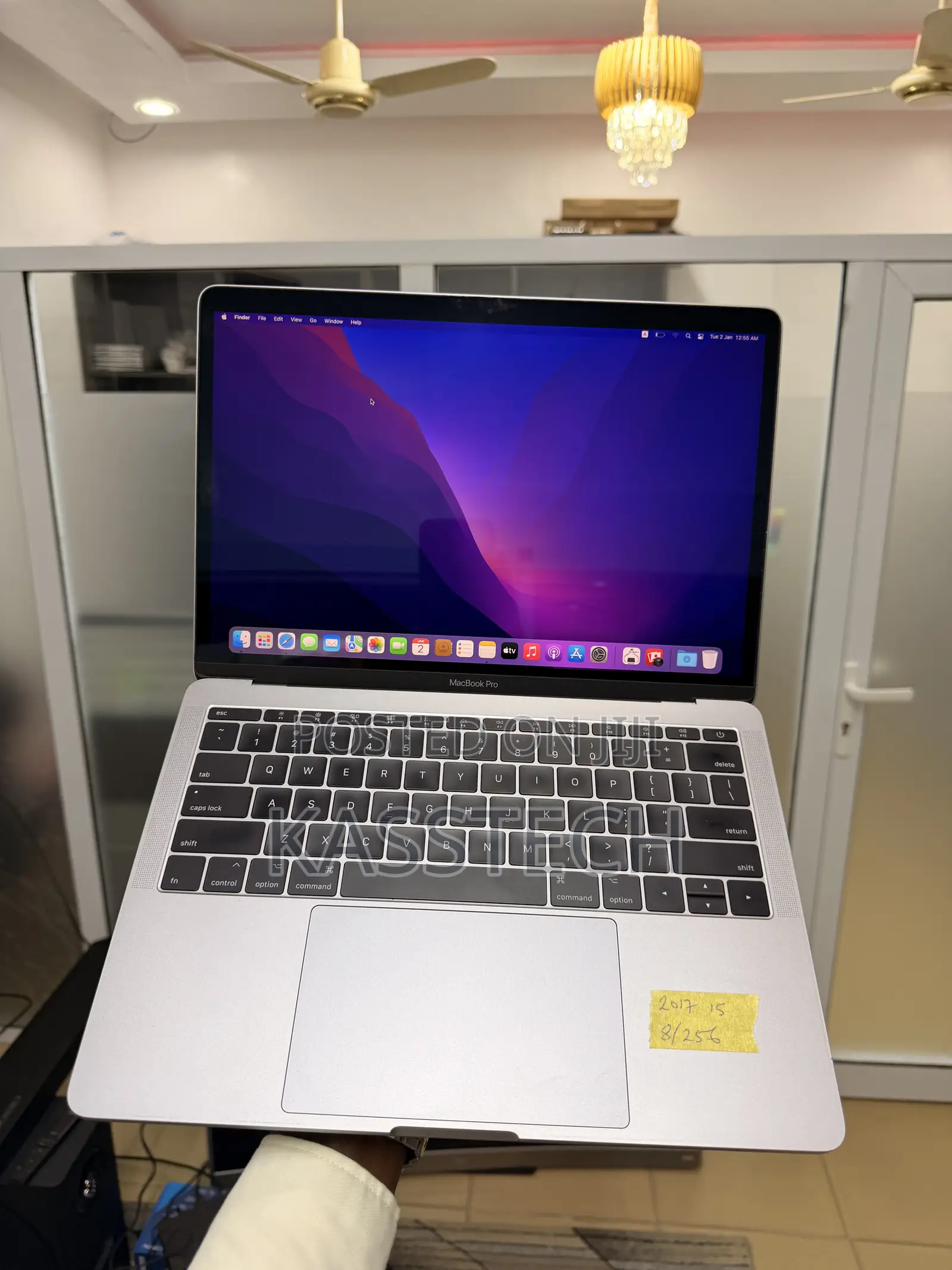 Laptop Apple MacBook Pro 2017 8GB Intel Core i5 SSD 256GB