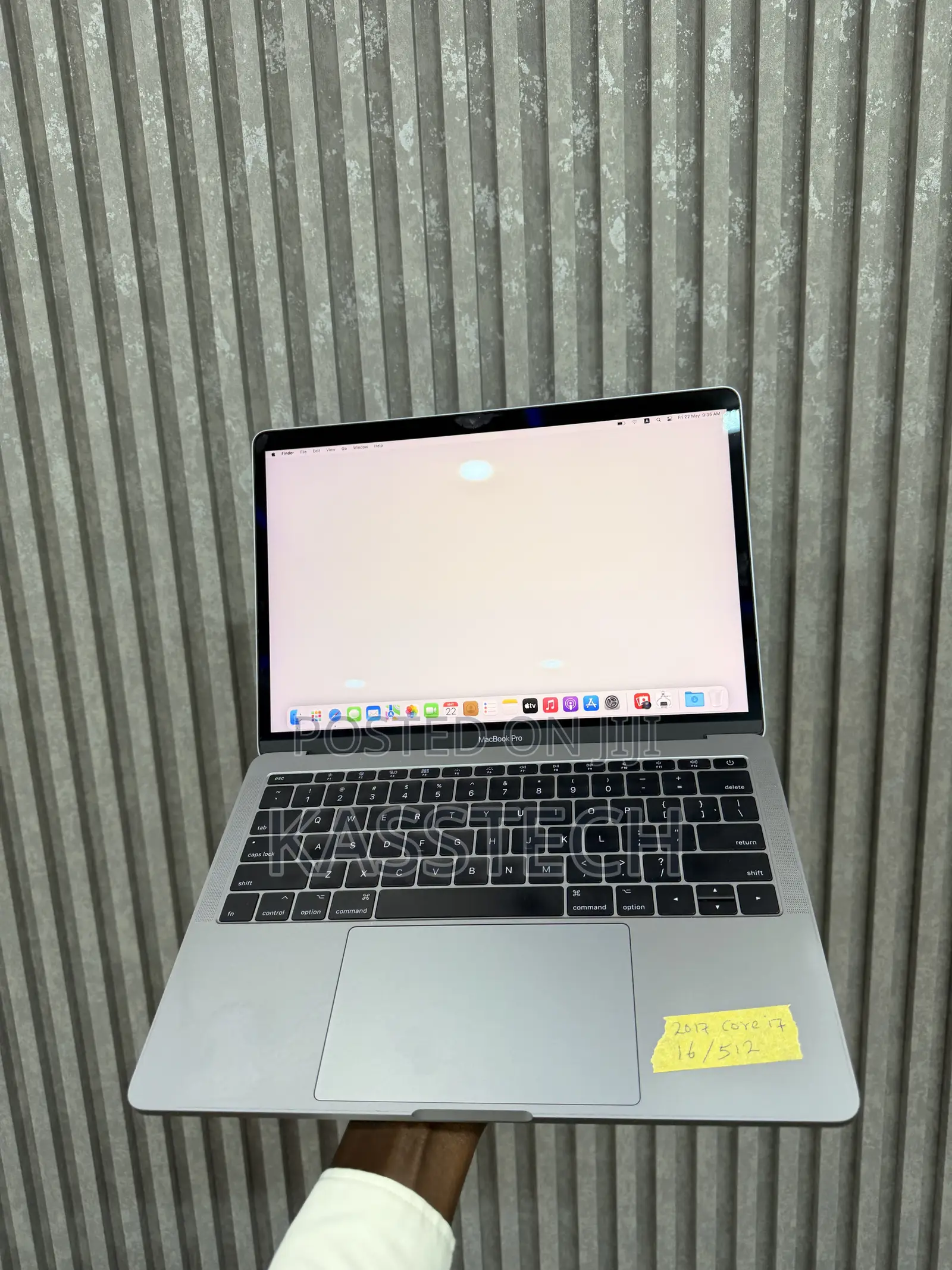 Laptop Apple MacBook Pro 2017 16GB Intel Core i7 SSD 512GB