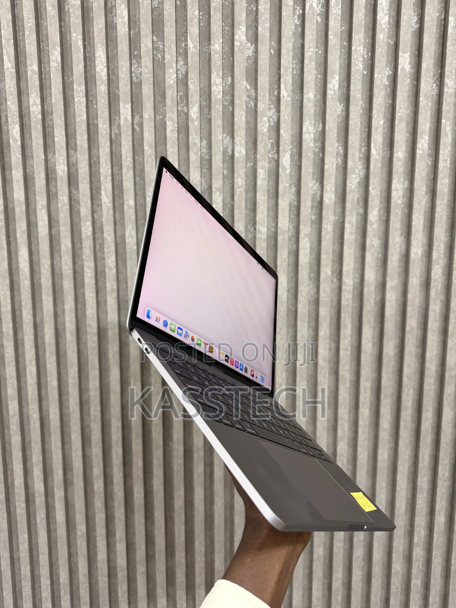 Laptop Apple MacBook Pro 2017 16GB Intel Core i7 SSD 512GB
