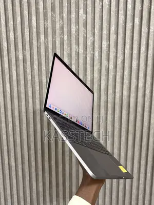 Laptop Apple MacBook Pro 2017 16GB Intel Core i7 SSD 512GB