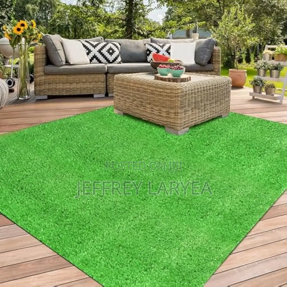 Green Grass Carpet
