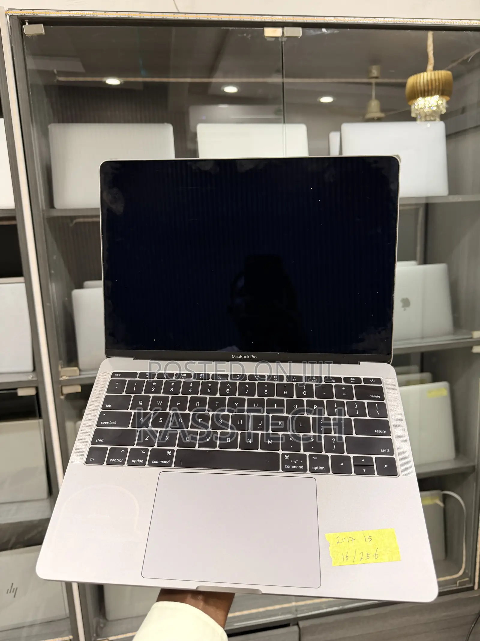Laptop Apple MacBook Pro 2017 16GB Intel Core i5 SSD 256GB