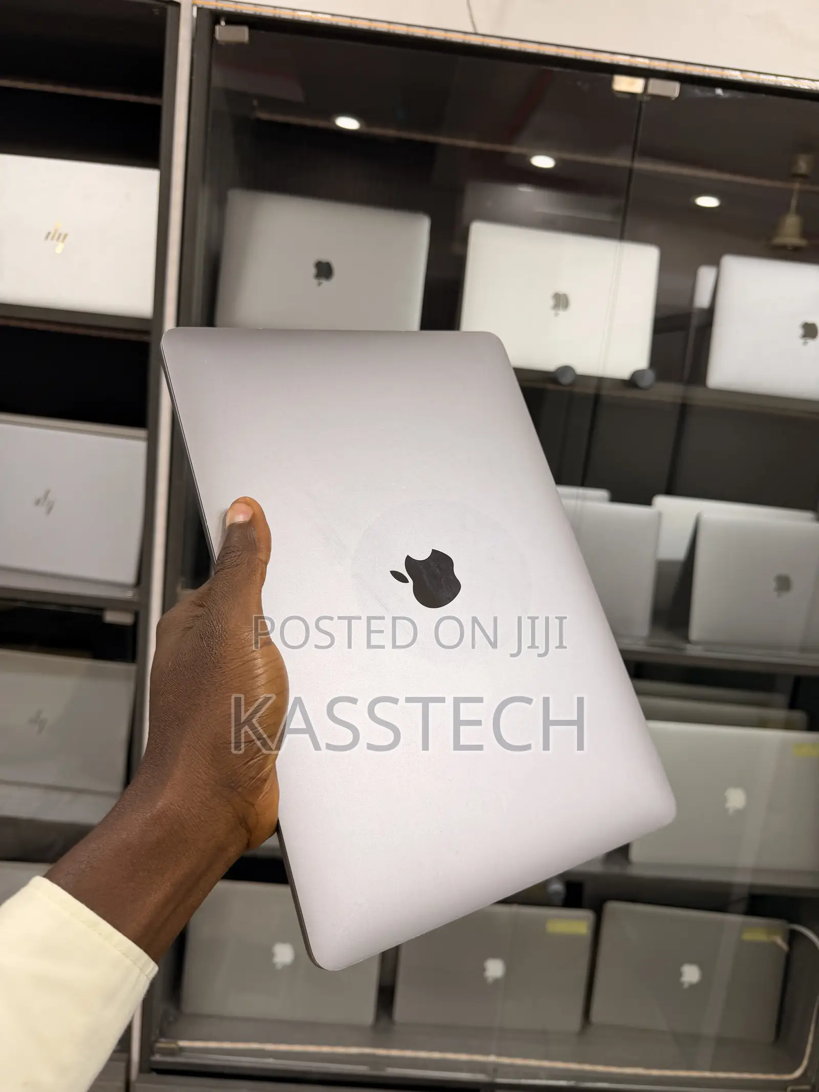 Laptop Apple MacBook Pro 2017 16GB Intel Core i5 SSD 256GB