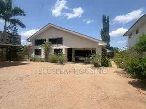 3bdrm House in Ashaley Botwe for sale