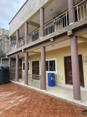 Mini Flat in Dr Roko, Fan Milk for rent