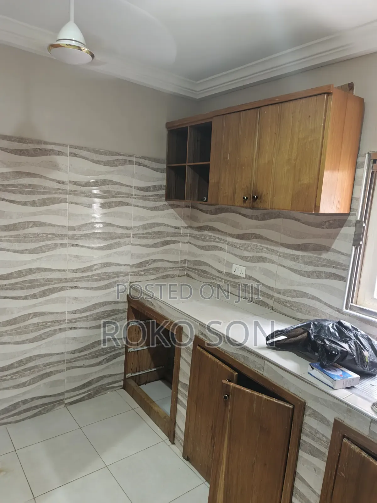 Mini Flat in Dr Roko, Fan Milk for rent