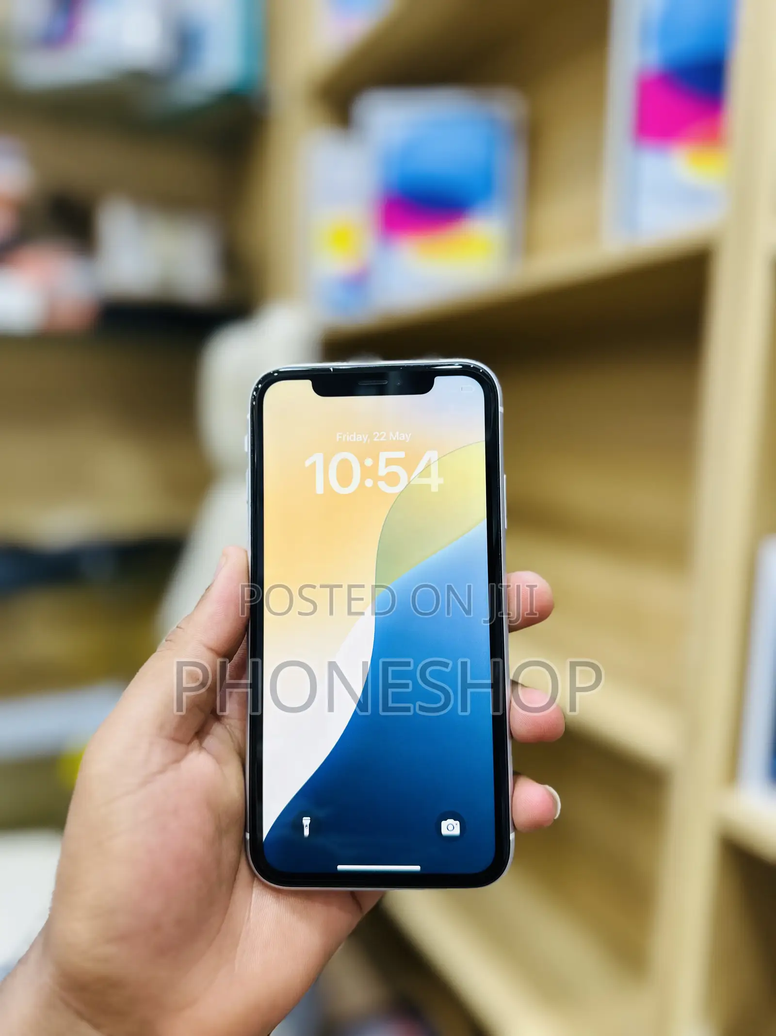 Apple iPhone XR 64 GB White