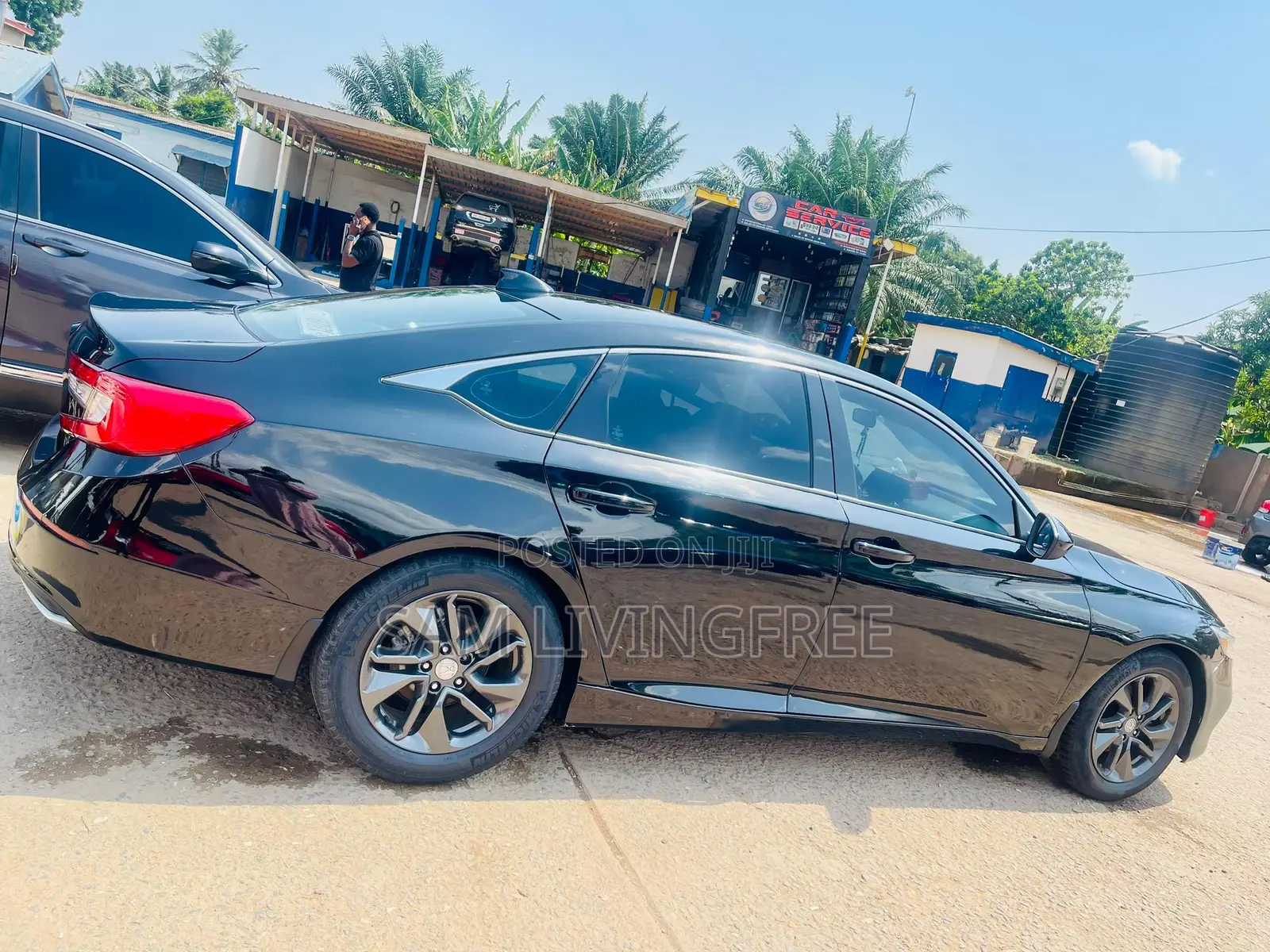 Honda Accord EX-L (2.0L 4cyl Turbo 10A) 2019 Black