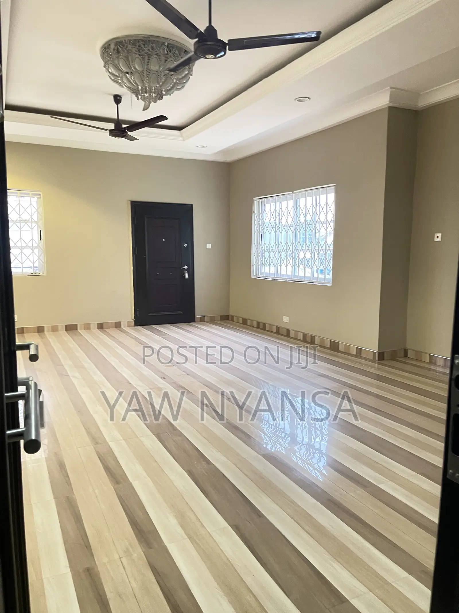 7bdrm Duplex in Bn Estate, West Legon for sale