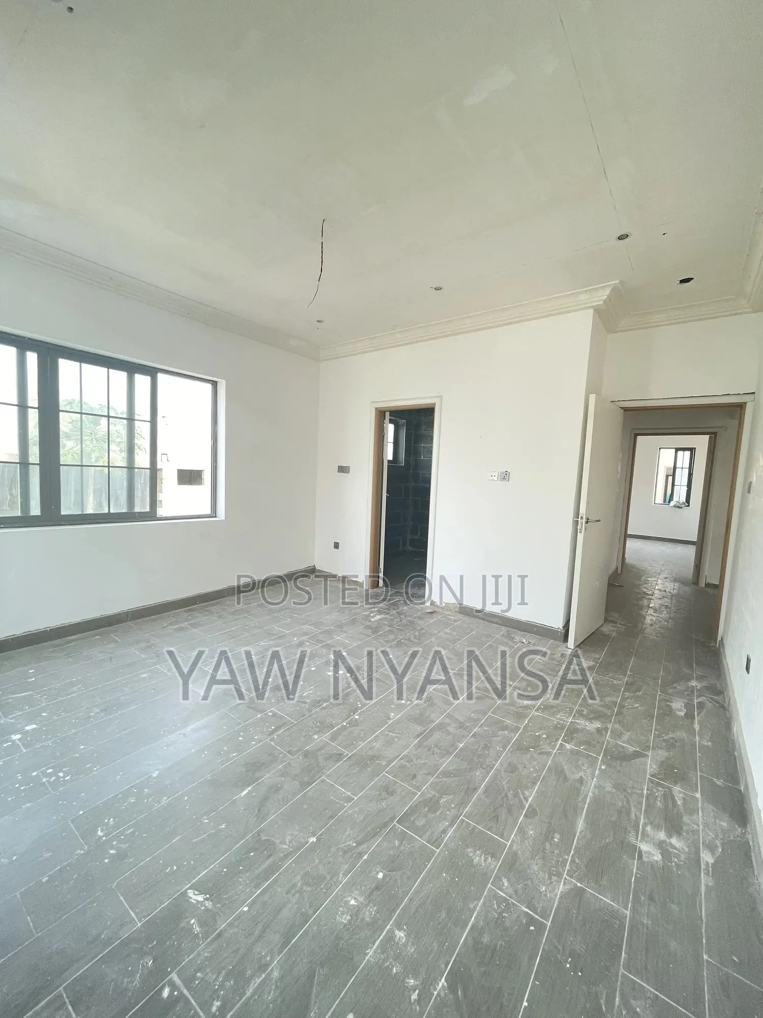 5bdrm Duplex in Bn Estate, Tseaddo for sale