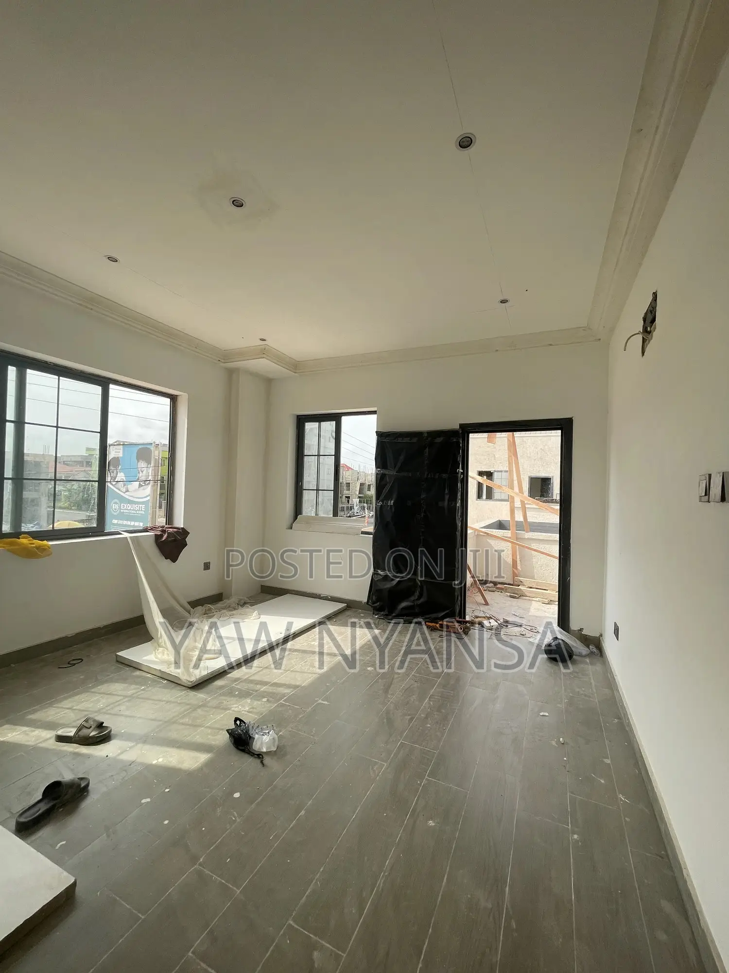 5bdrm Duplex in Bn Estate, Tseaddo for sale