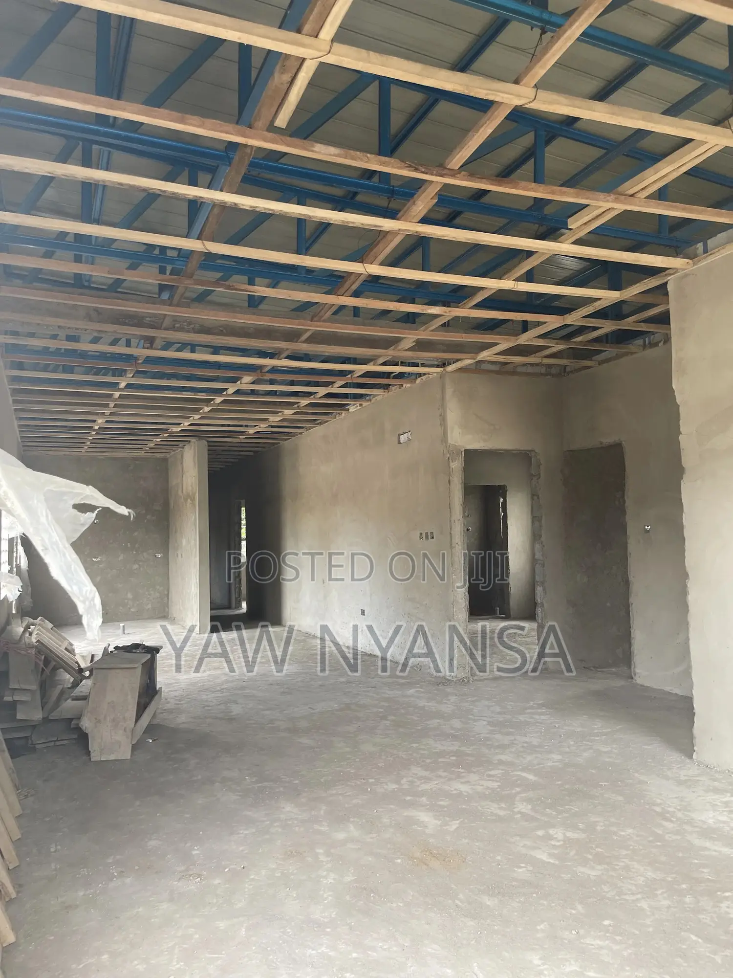 3bdrm Duplex in Bn Estate, Oyarifa for sale