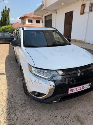 Mitsubishi Outlander SE S-AWC 2020 White