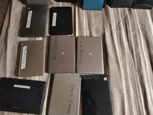Laptop HP 15-dw0037wm 4GB Intel Core i5 HDD 500GB