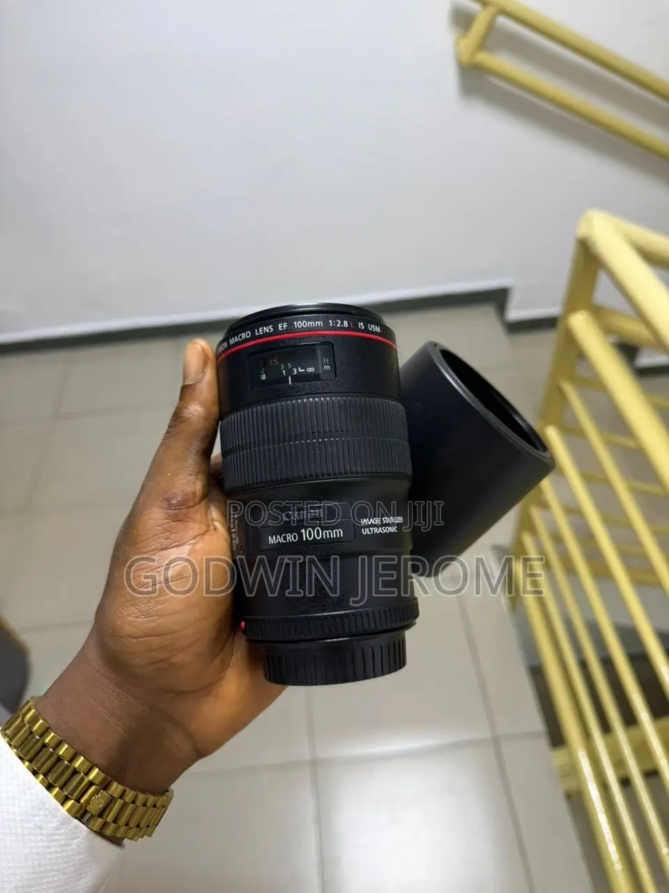 Canon 100mm F2.8
