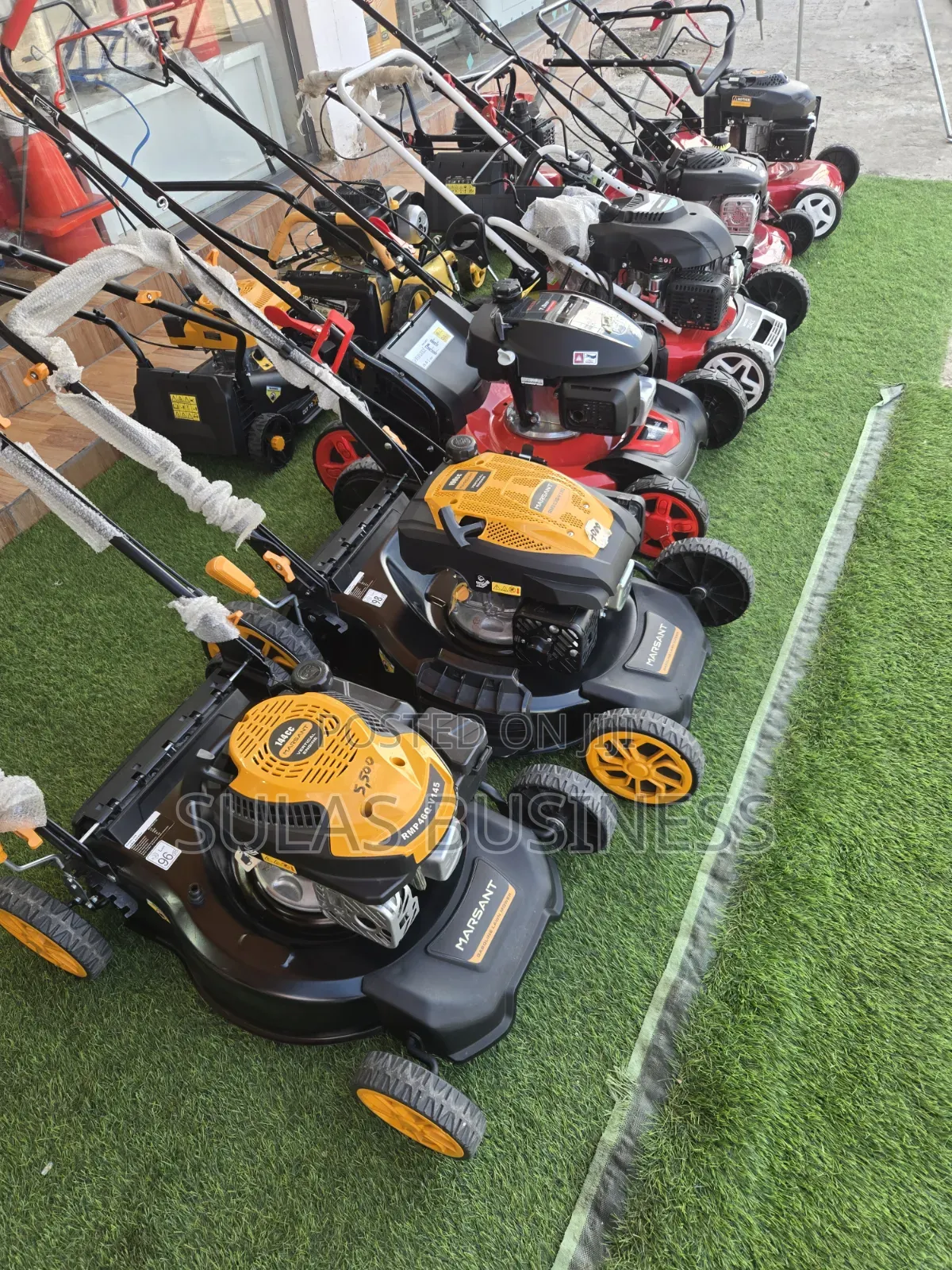 Honda Nulux Lawnmower