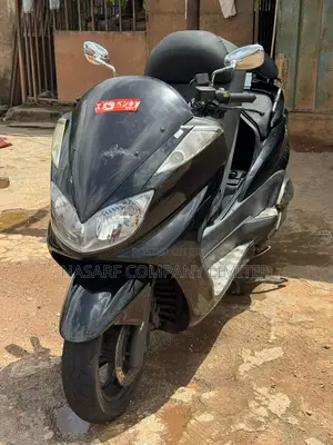 Yamaha Majesty 2010 Black