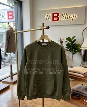 Sweat Shirt
