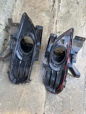 Ford Fusion Fog Light Bracket