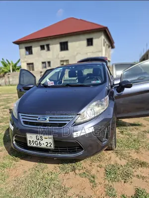 Ford Fiesta SE Sedan 2012 Blue