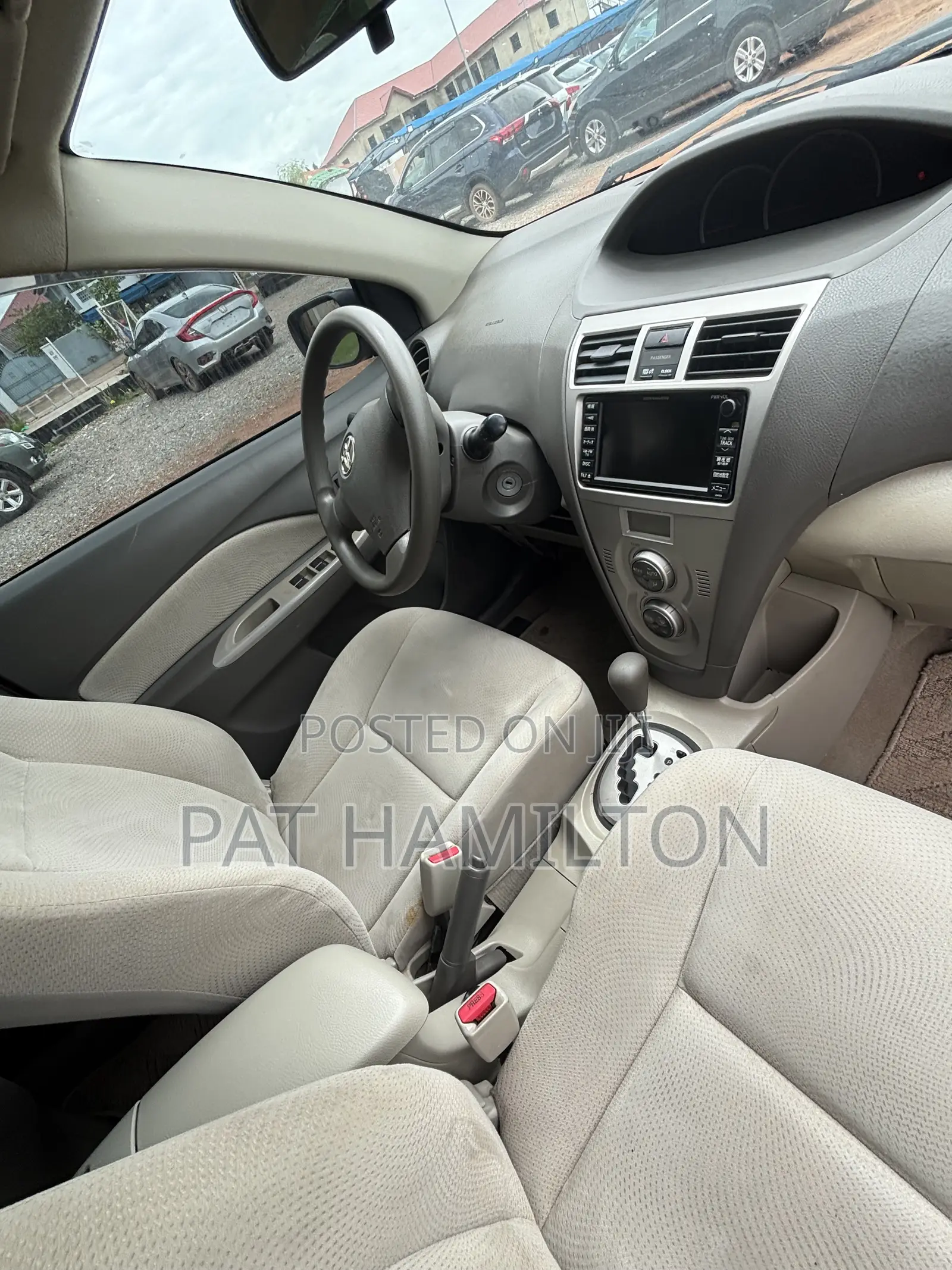 Toyota Belta 2010 Silver