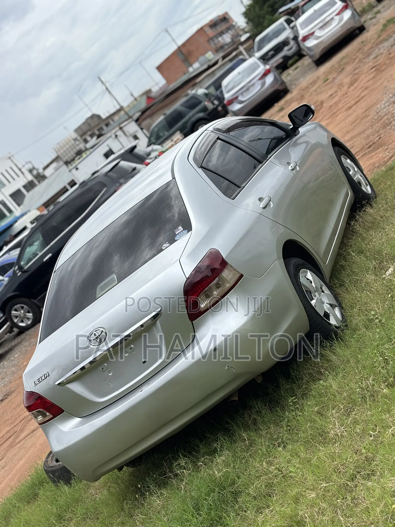 Toyota Belta 2010 Silver