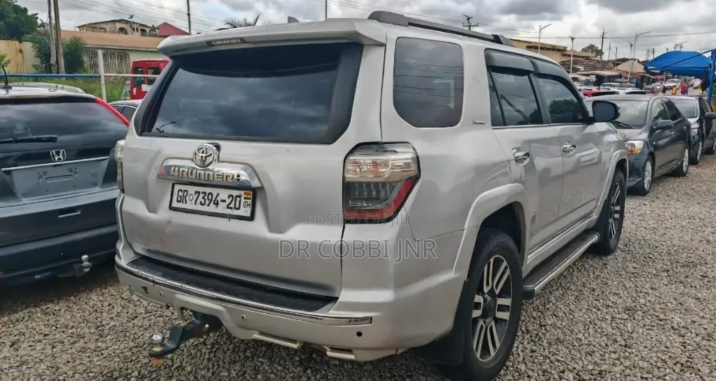 Toyota 4-Runner Limited 4dr 4x4 (4.0L 6cyl 5A) 2017 Silver