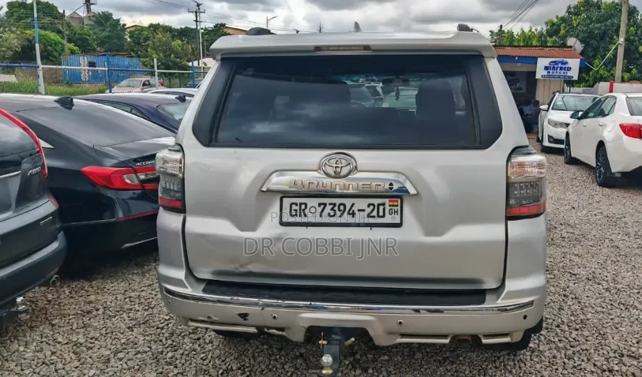 Toyota 4-Runner Limited 4dr 4x4 (4.0L 6cyl 5A) 2017 Silver
