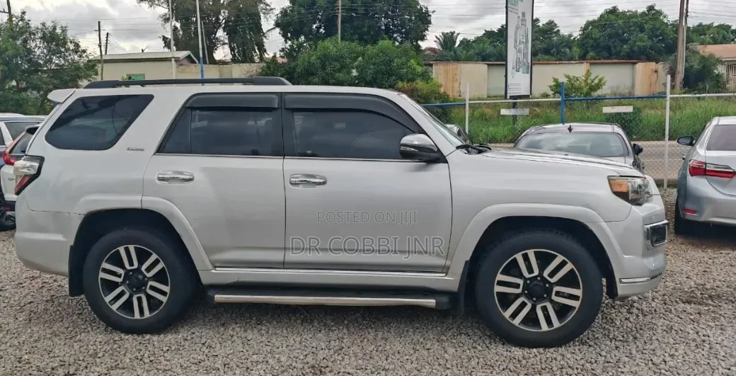 Toyota 4-Runner Limited 4dr 4x4 (4.0L 6cyl 5A) 2017 Silver