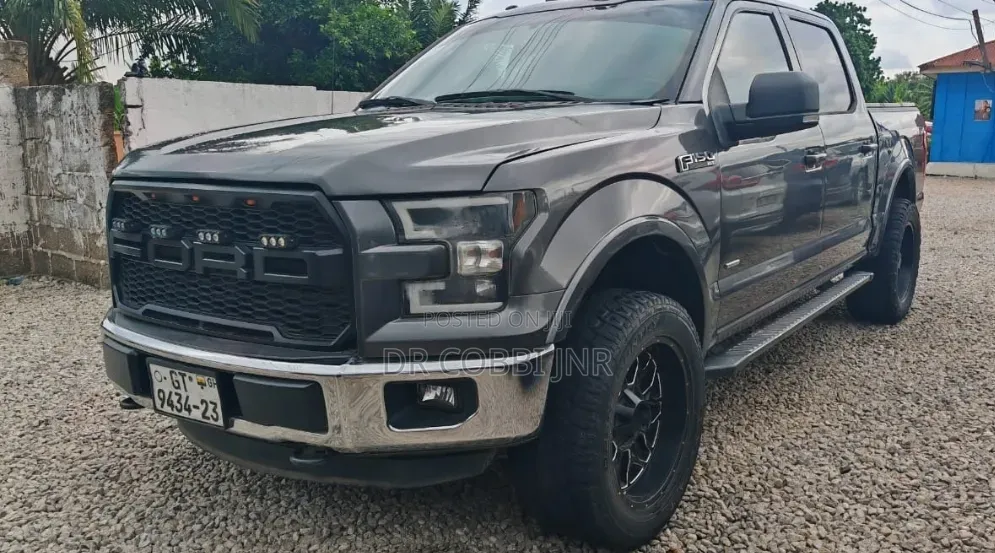 Ford F-150 XLT 4dr SuperCab 8 ft. LB (2.7L 6cyl Turbo 6A) 2015 Gray