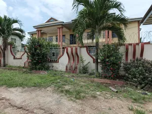 8bdrm House in Ejisu for sale