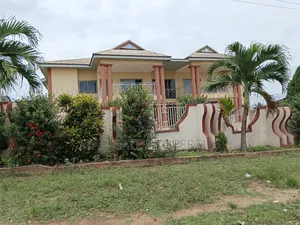 8bdrm House in Ejisu for sale
