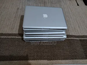 Laptop Apple MacBook Pro 4GB Intel Core i5 HDD 500GB