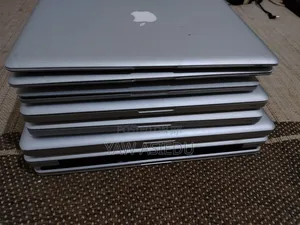 Laptop Apple MacBook Pro 4GB Intel Core i5 HDD 500GB