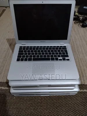 Laptop Apple MacBook Pro 4GB Intel Core i5 HDD 500GB