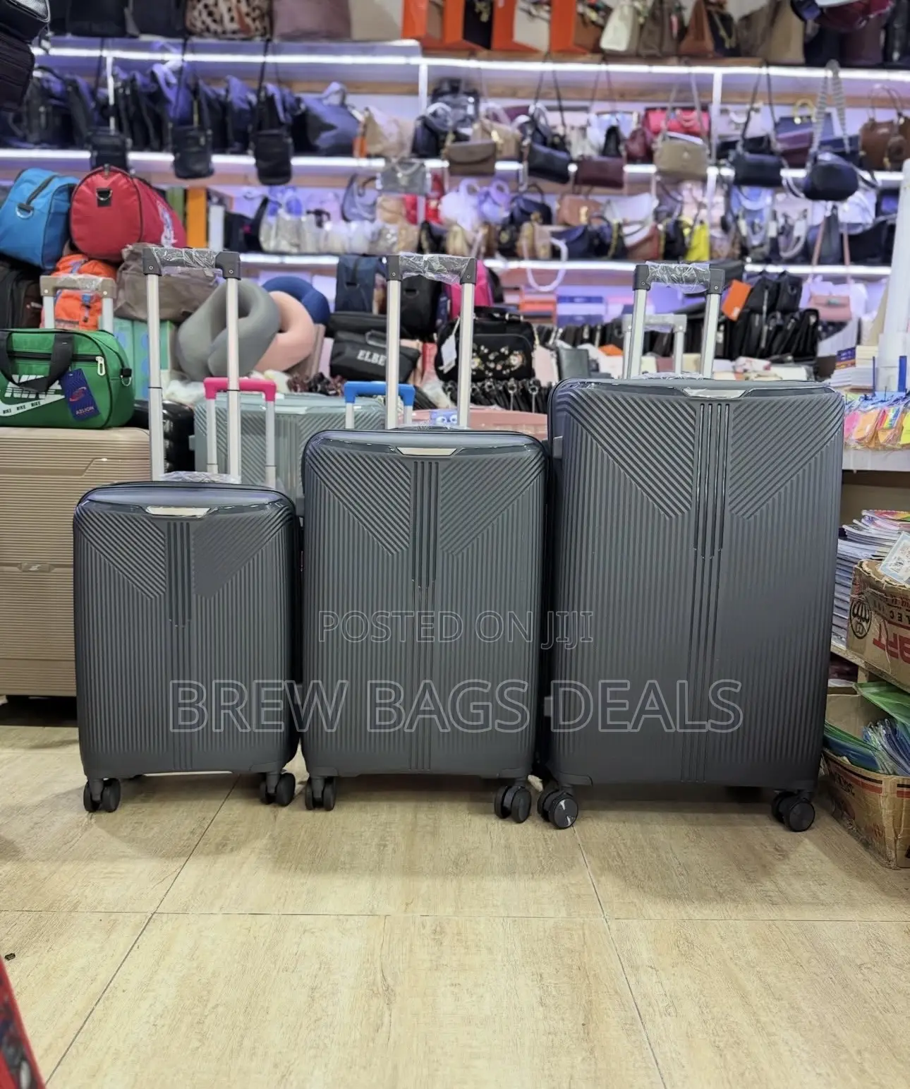 Quality Unicross 3set Fiber Anticrack Traveling Bag.