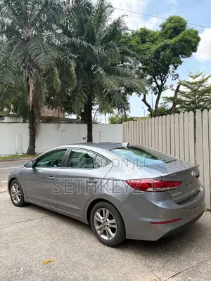 Hyundai Elantra 2018 Gray