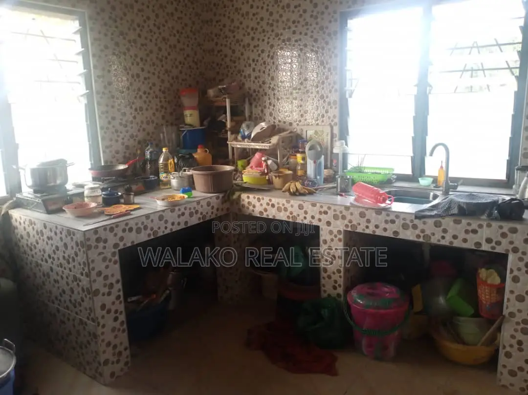 4bdrm House in Amasaman for sale