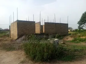 4bdrm House in Amasaman for sale