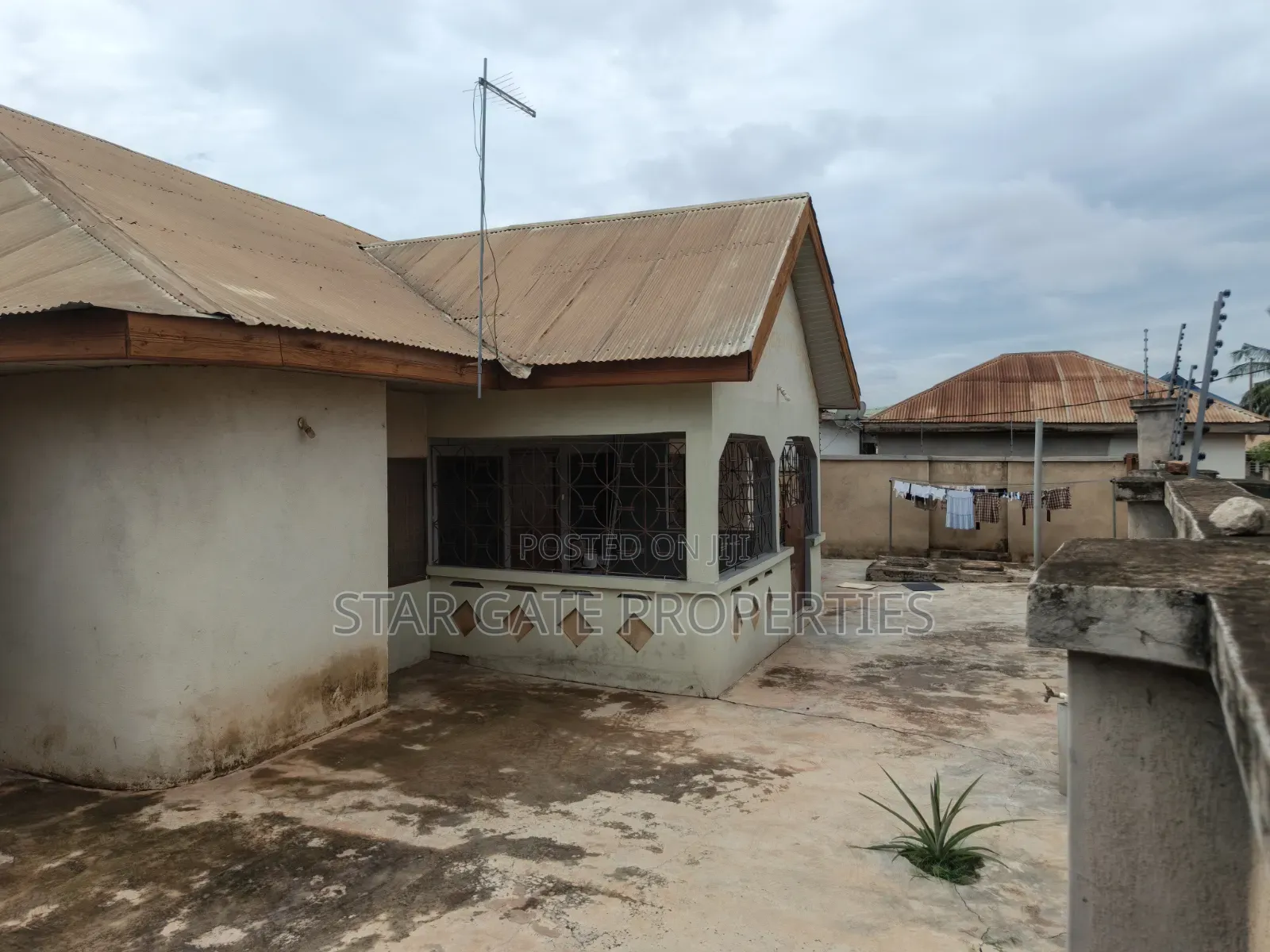 5bdrm House in Kronum, Kumasi Metropolitan for sale