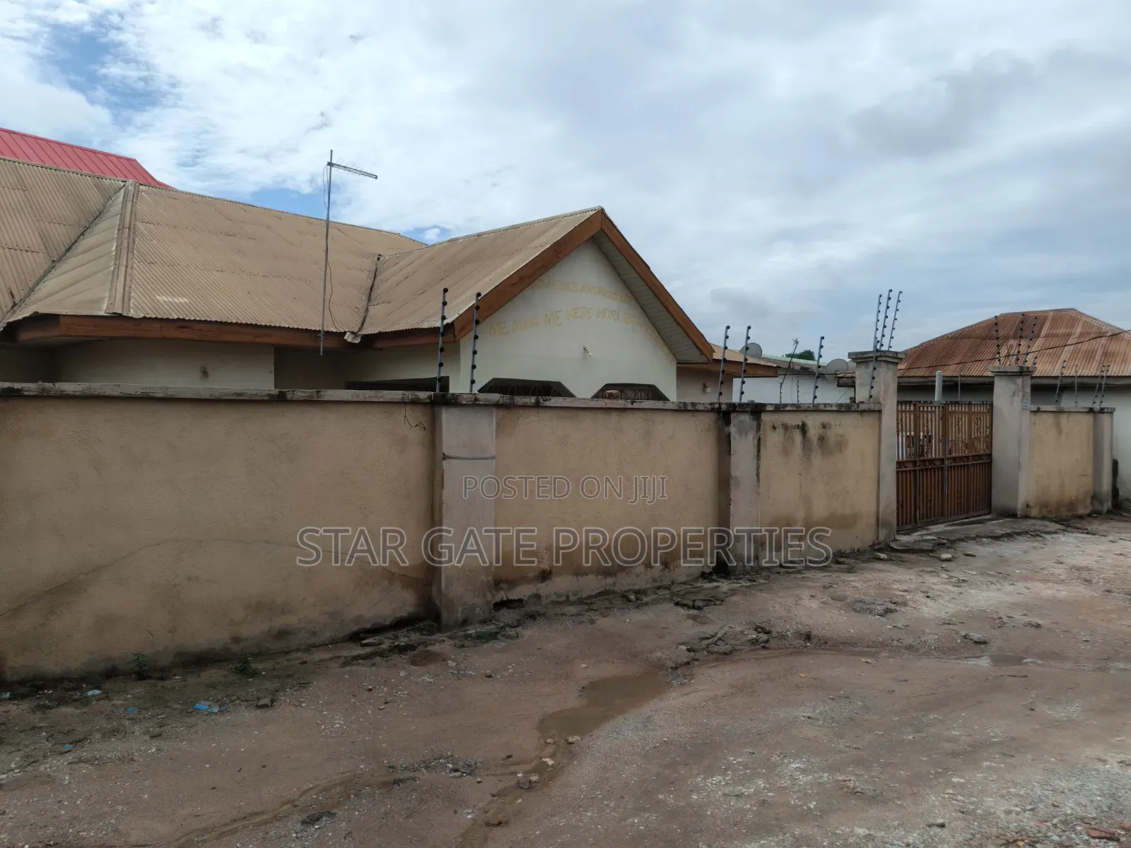 5bdrm House in Kronum, Kumasi Metropolitan for sale