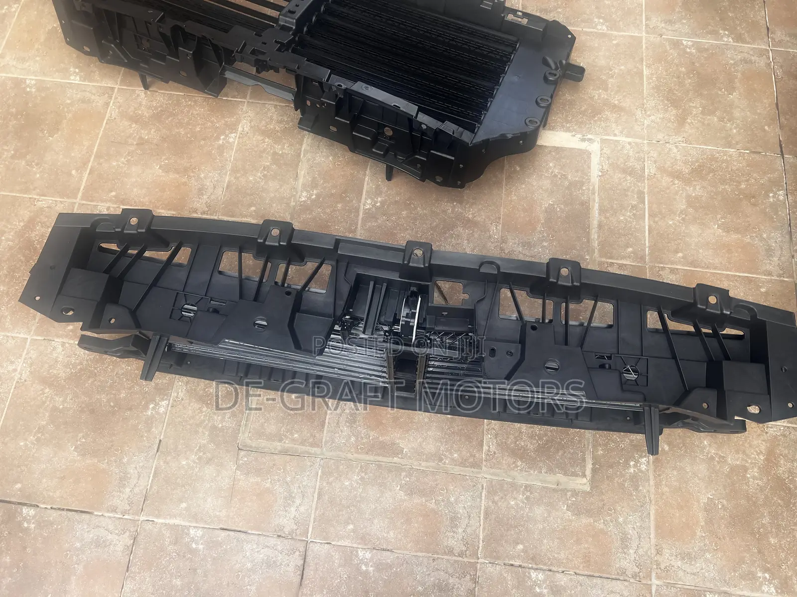 Ford 150 17 Shutter Grill With Motor