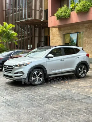 Hyundai Tucson Limited AWD 2017 Silver
