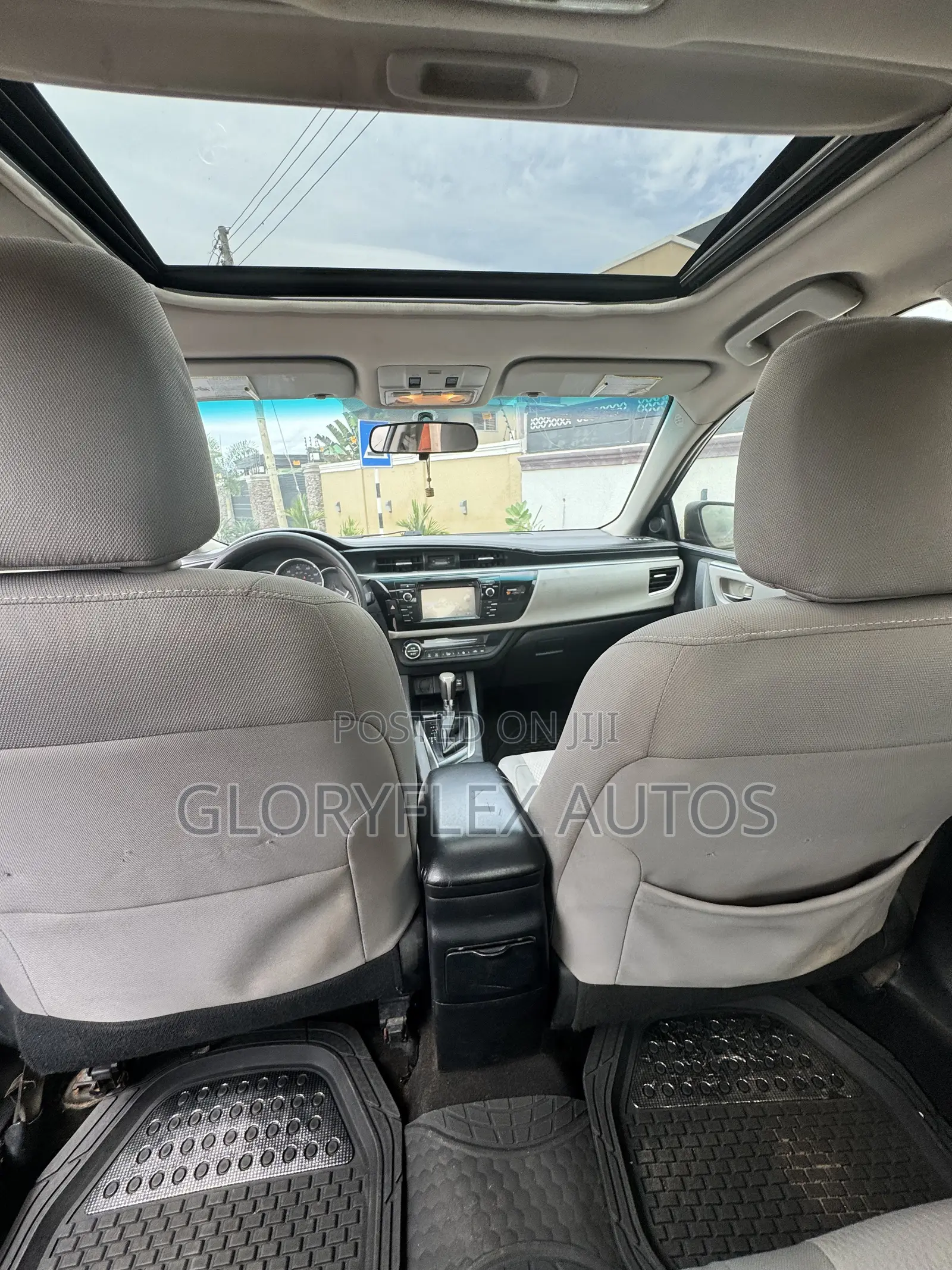 Toyota Corolla LE Eco 4dr Sedan (1.8L 4cyl CVT) 2015 Gray